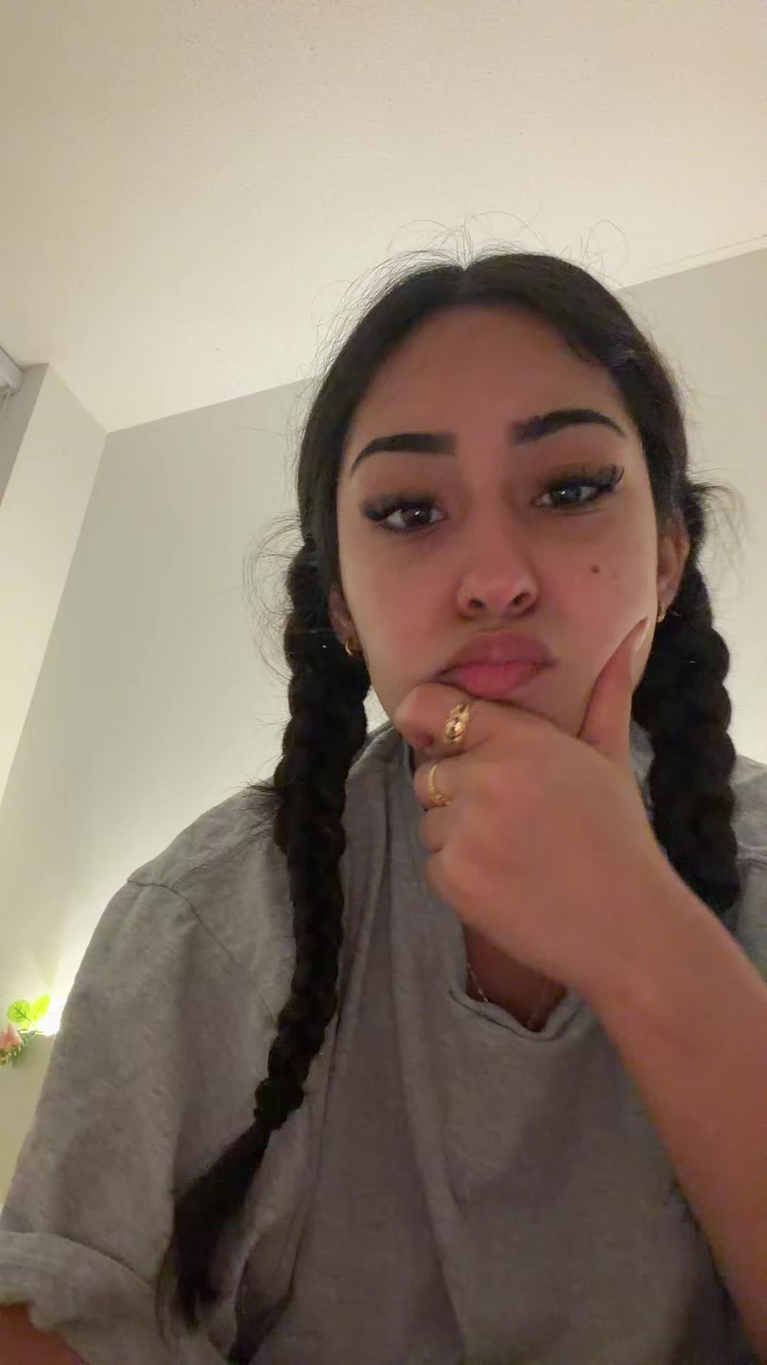 @neeksbeeks