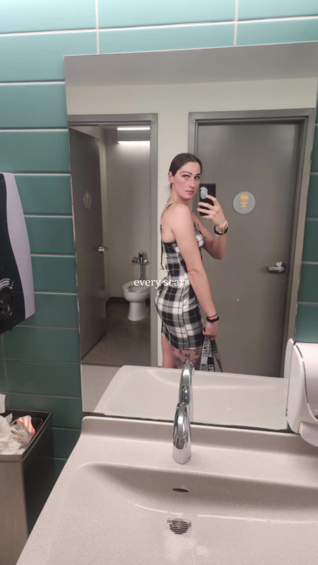 @DarkHairAmazon