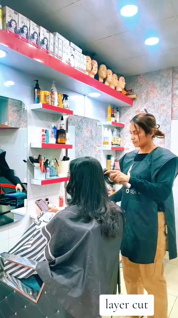 @SWETA BEAUTY HUB ❤️❤️