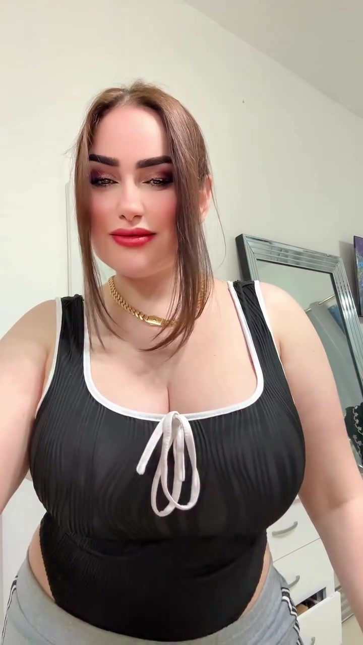 @عاشقه الطبيعة 🎀👗👒
