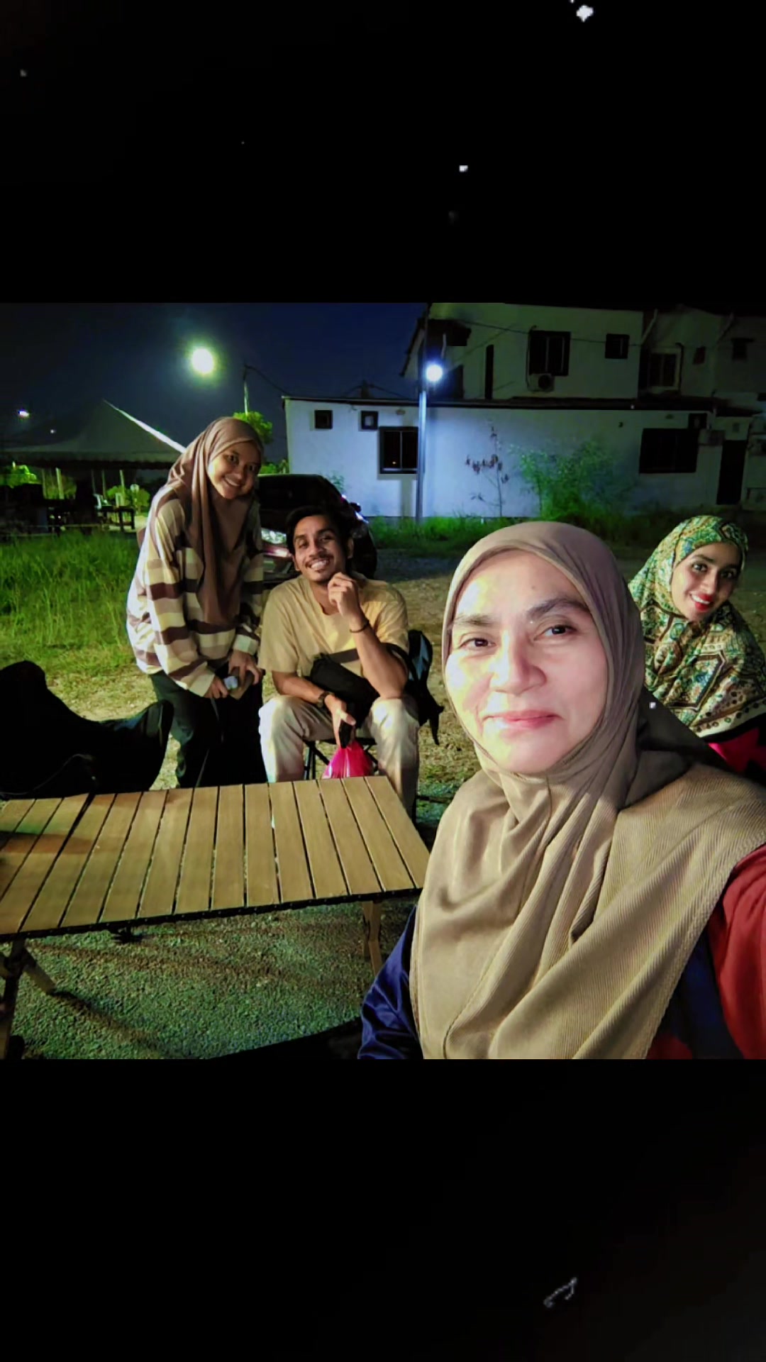 @Ella Amir