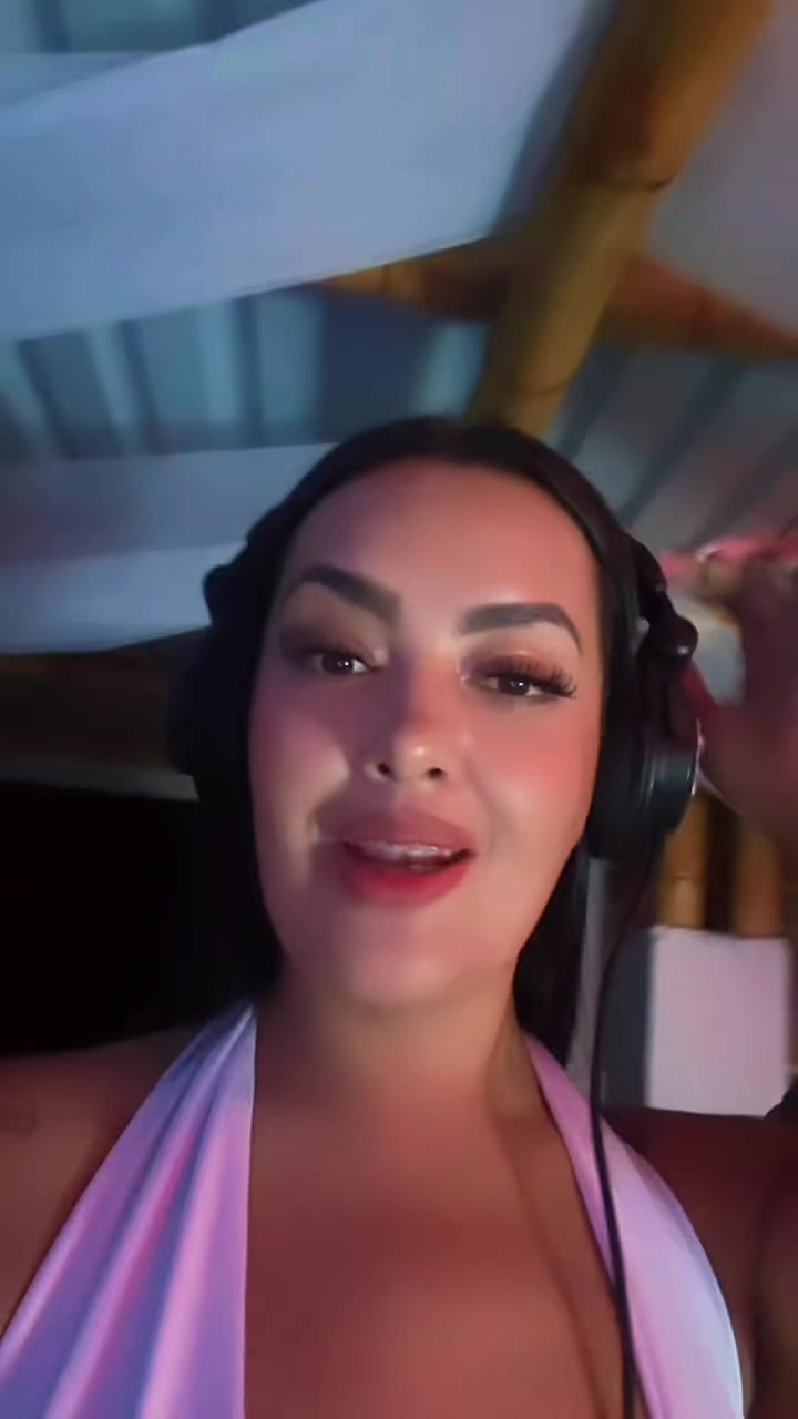 @DJ CARO GUZM&Aacute;N 🖤