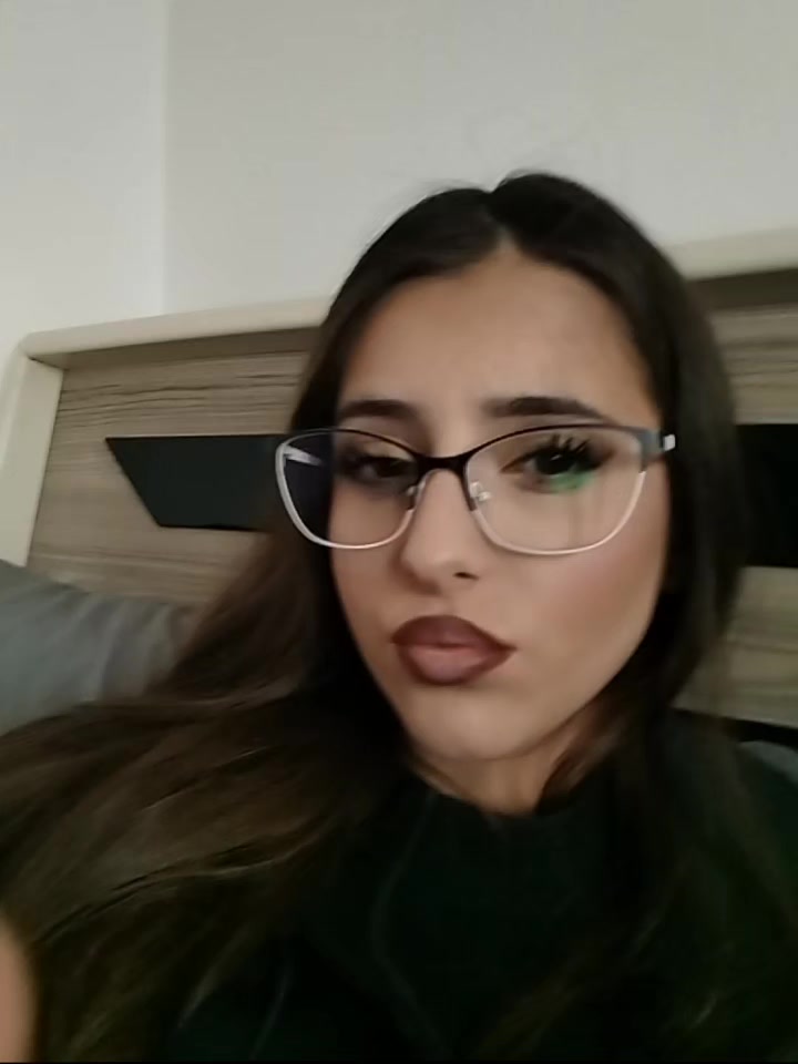 @𝒴𝓁𝓁𝓀𝒶