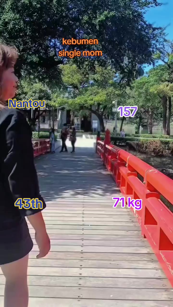 @Lili