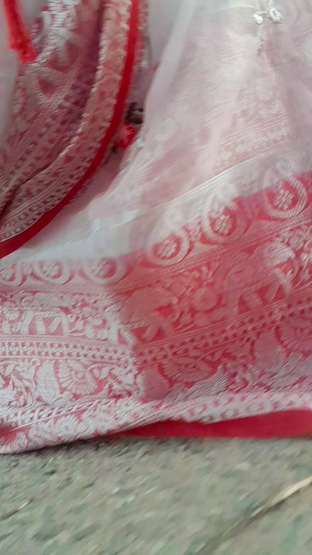 @🐼🦋Aakriti...😊😫🖤