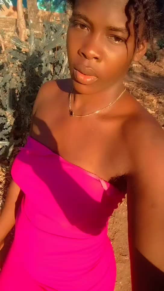 @daniasainti46@gmail.com