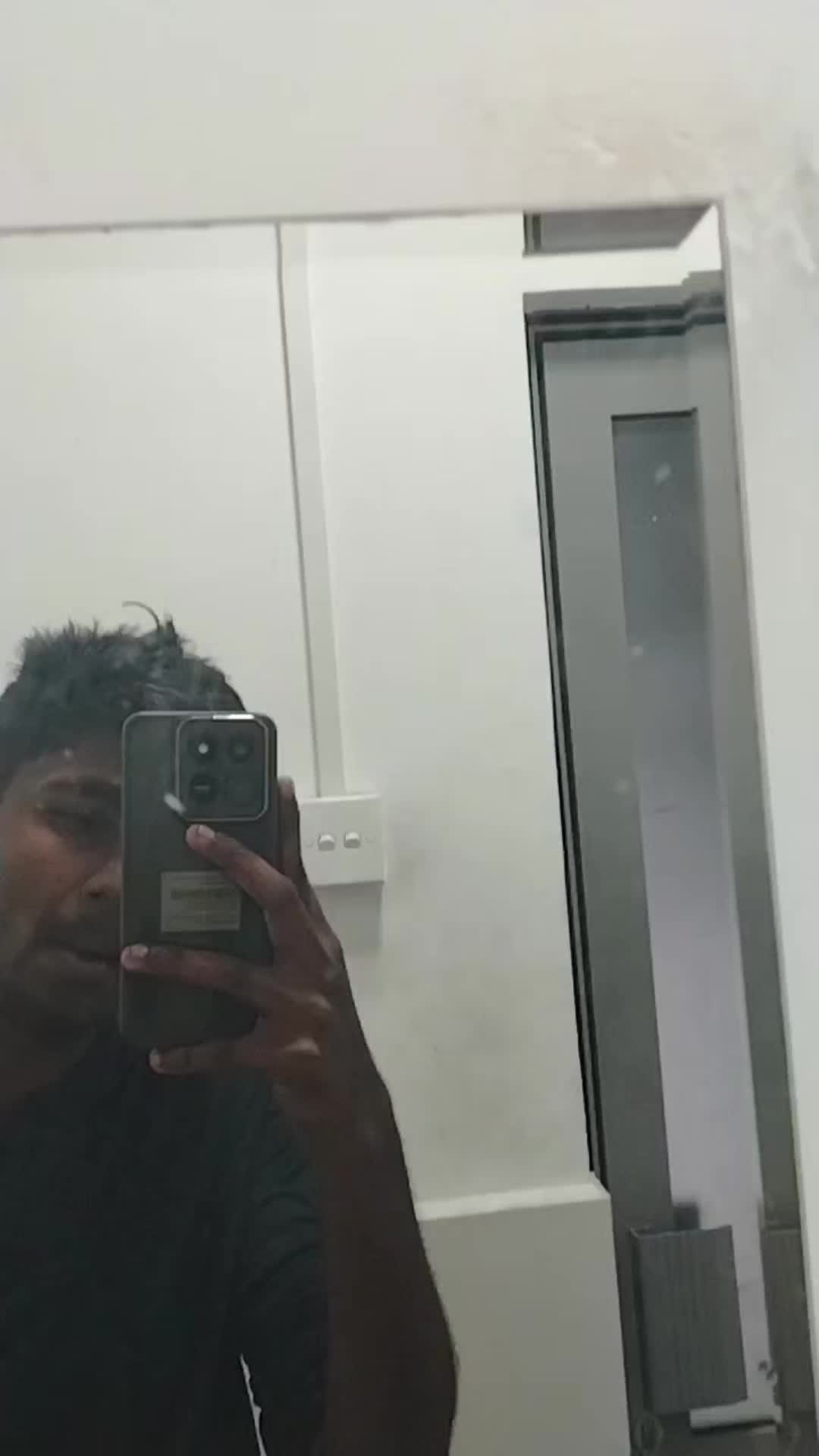 @සුද්දා