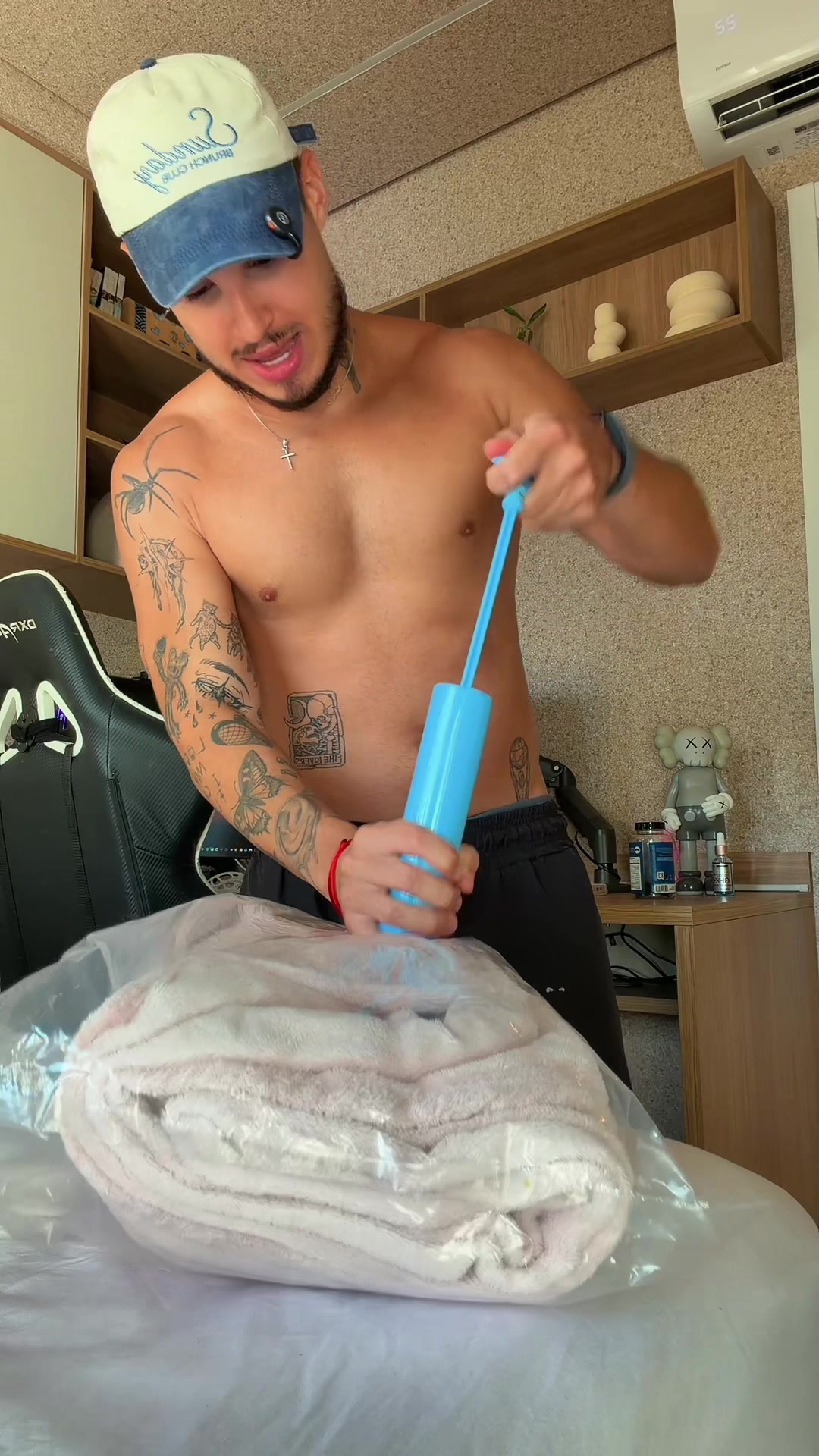 @Vilhena