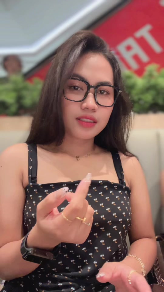 @Dek_®️🤍🇭🇰