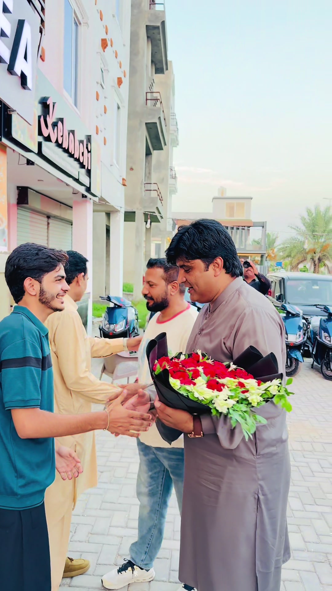 @Malik Zahid10000