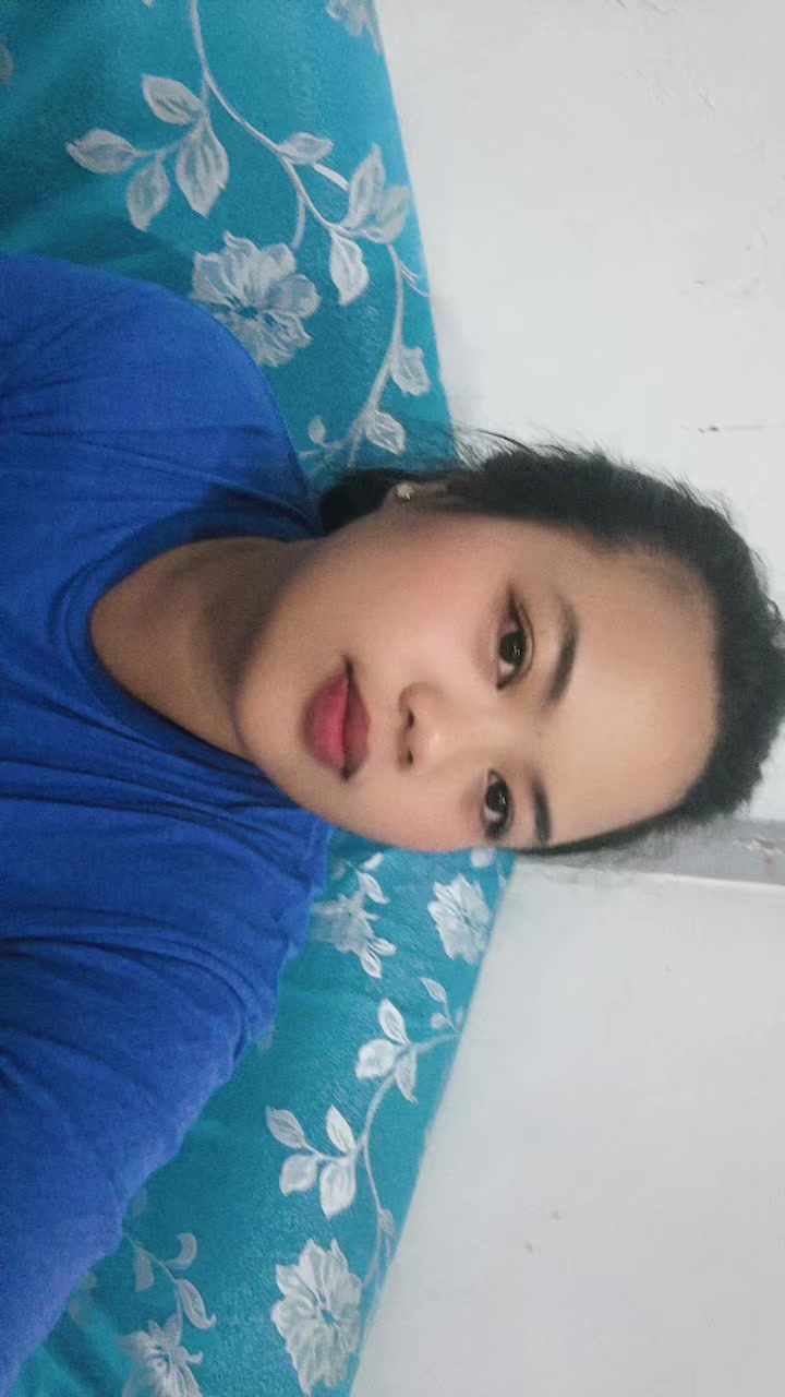 @E L L A I N E