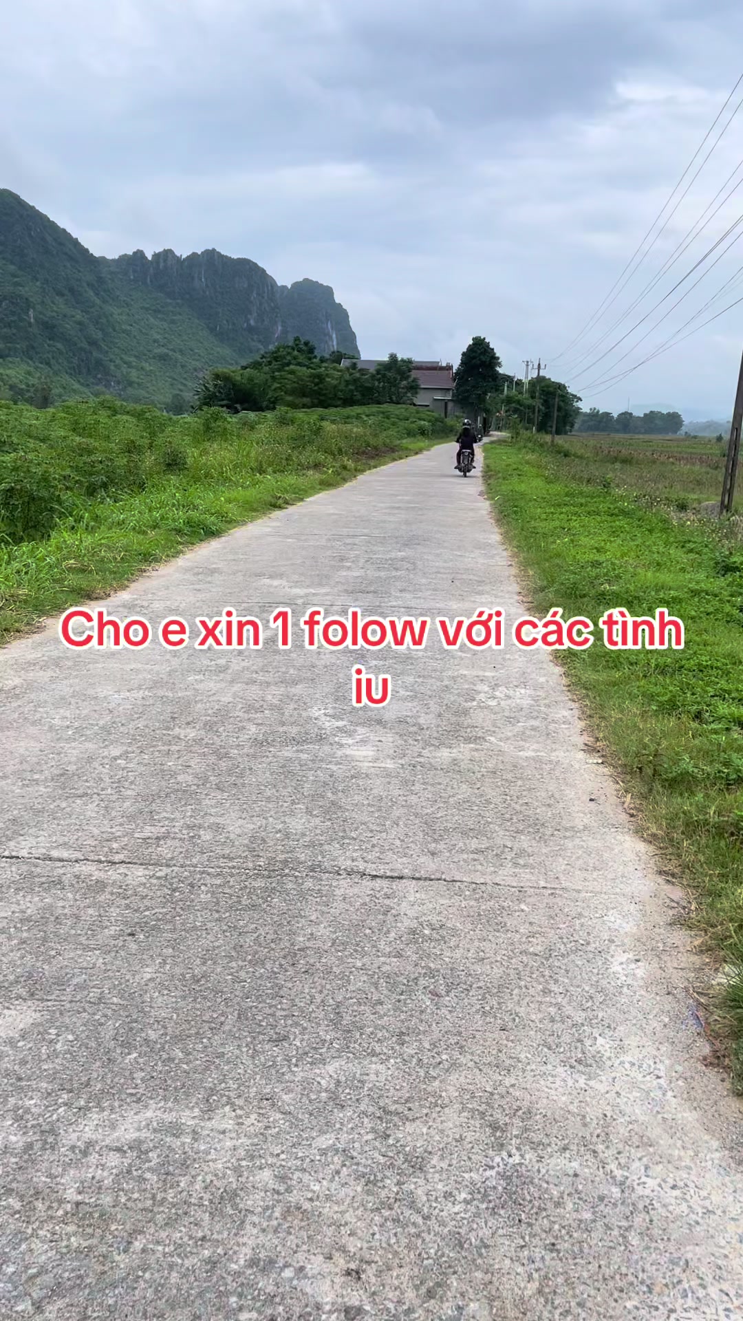 @Ch&eacute;o fl uy t&iacute;n