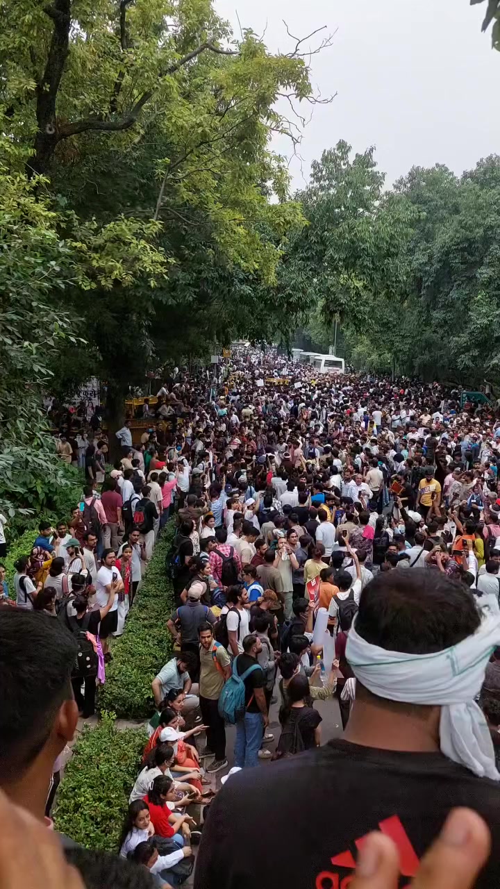 @C. J. P.🇮🇳