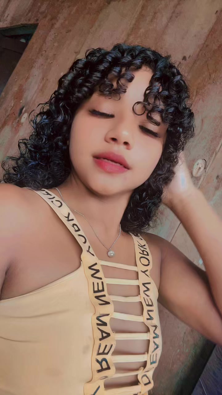 @Valeri😍😶🌫️