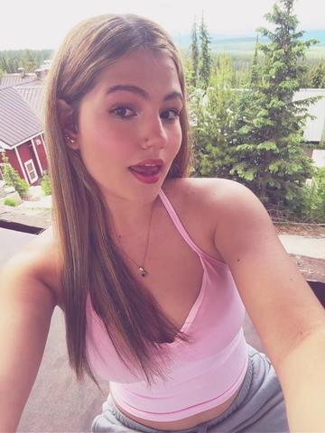 @Sofi González💟