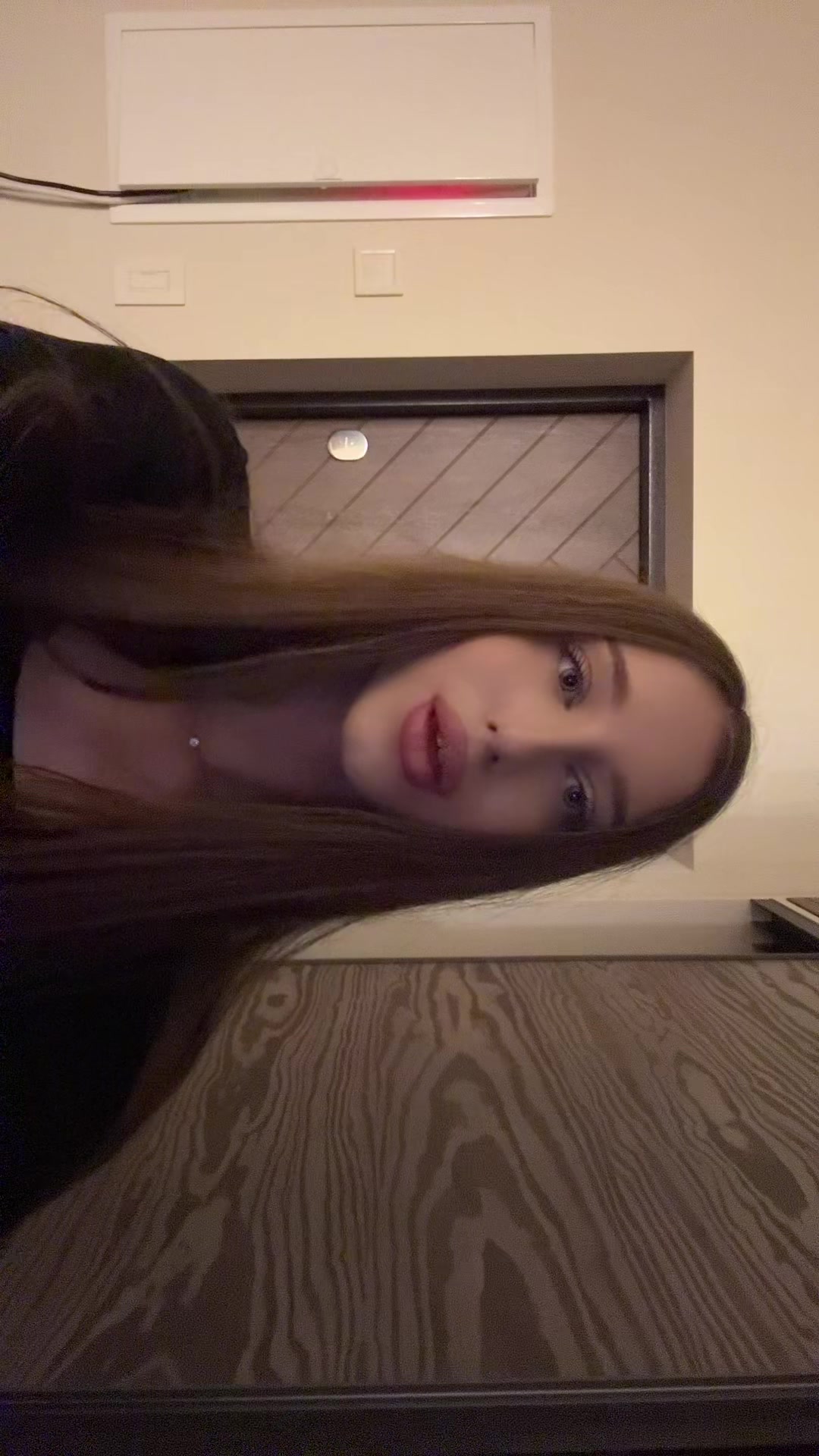 @d