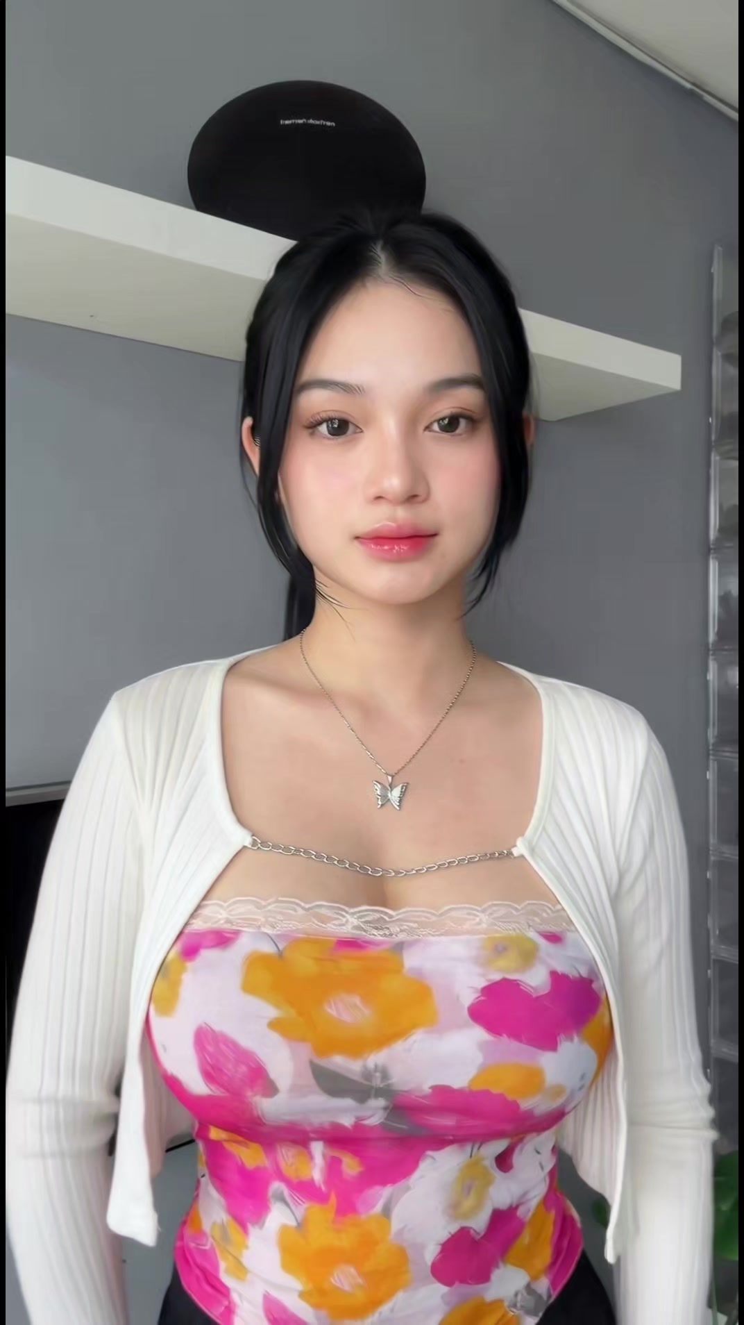 @flora0ne