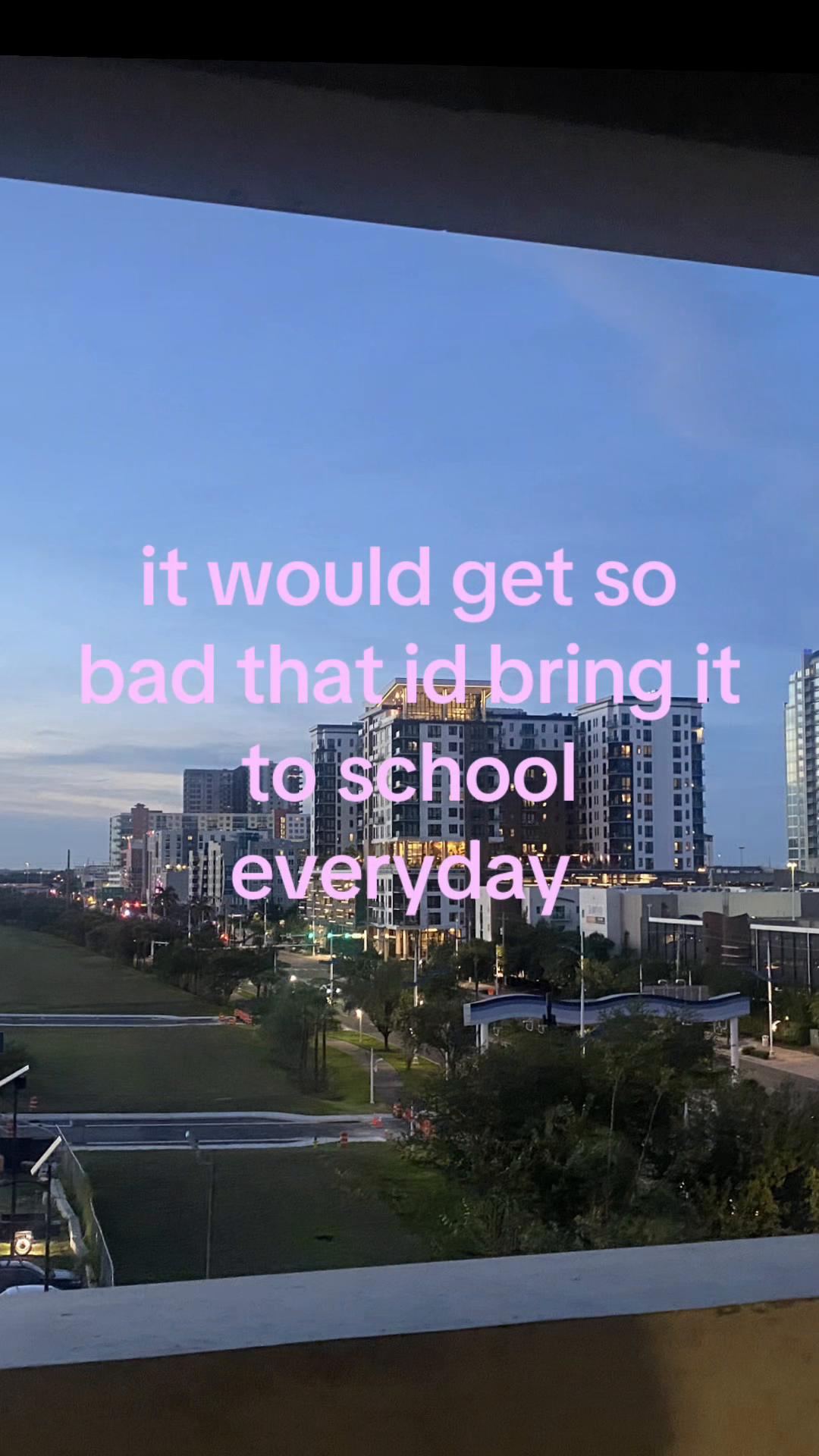 @😸