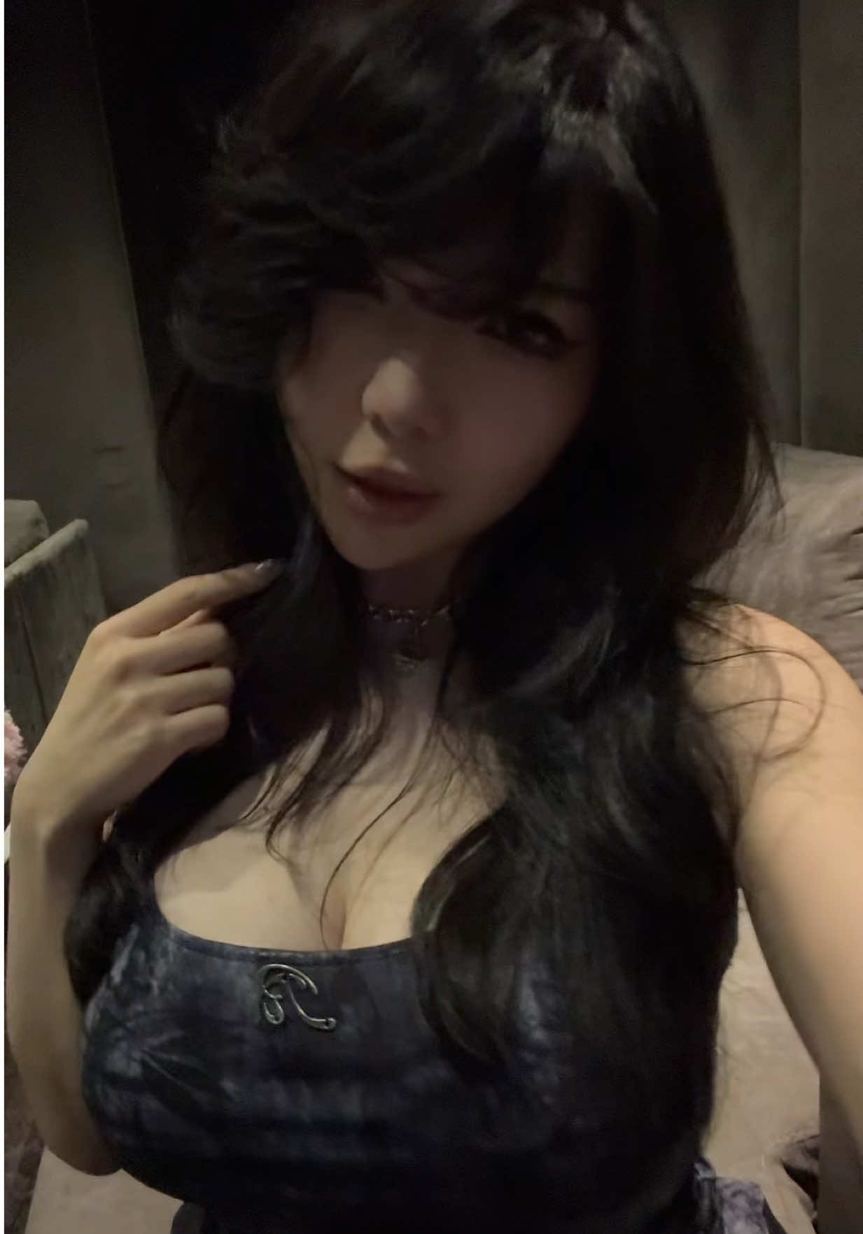 @anika
