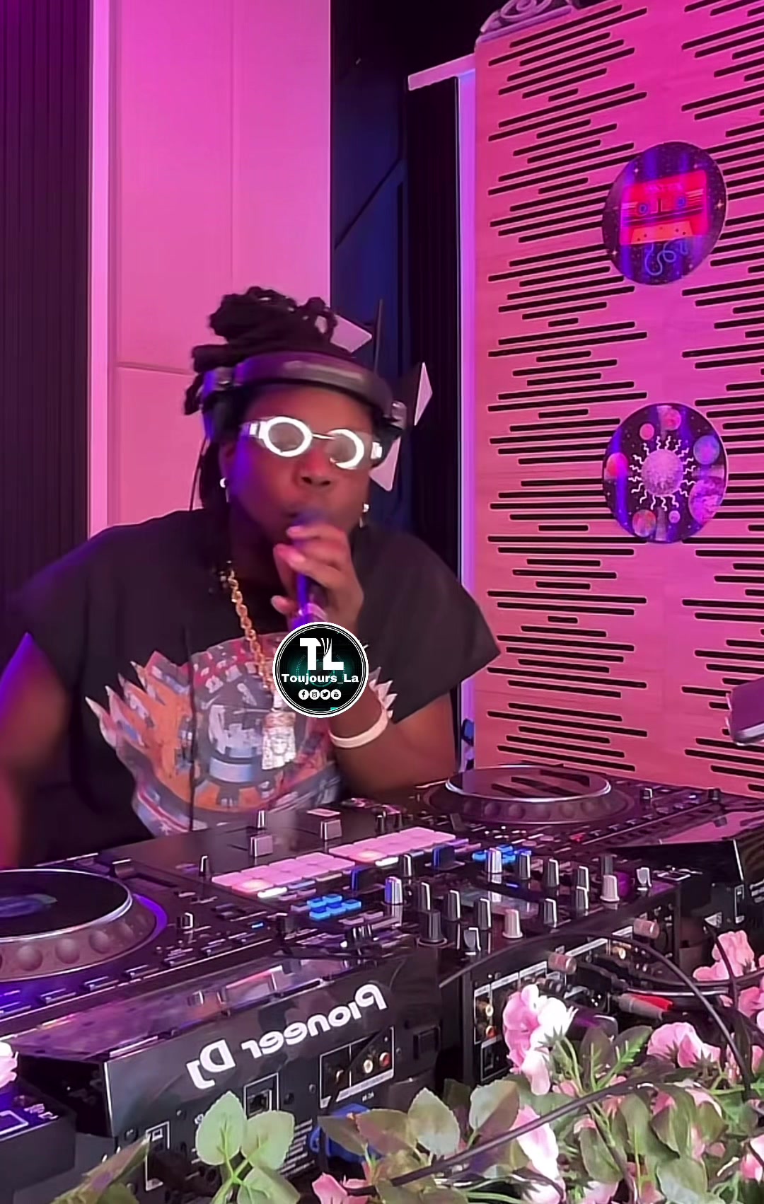 @𝕋𝕆𝕌𝕁𝕆𝕌ℝ𝕊_𝕃𝔸𝟏_𝟏🦁
