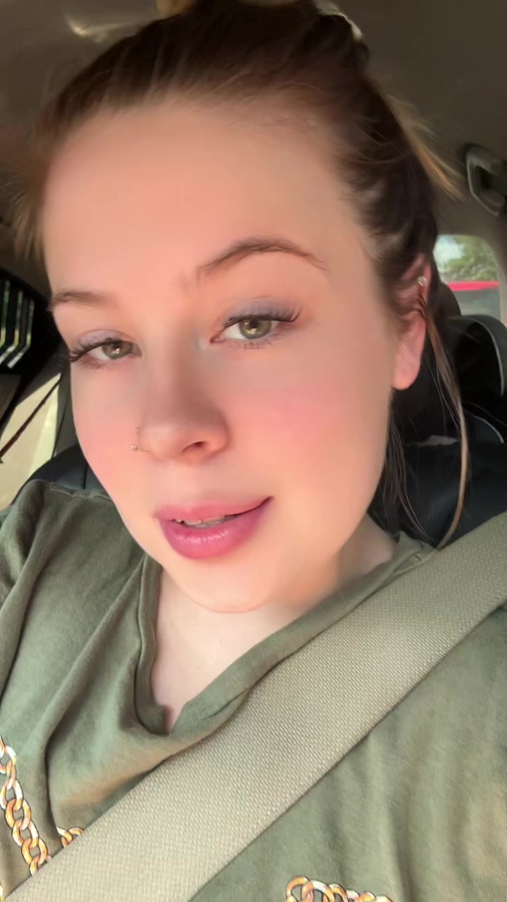 @Skylar🫶🏼🧛🏻♀️