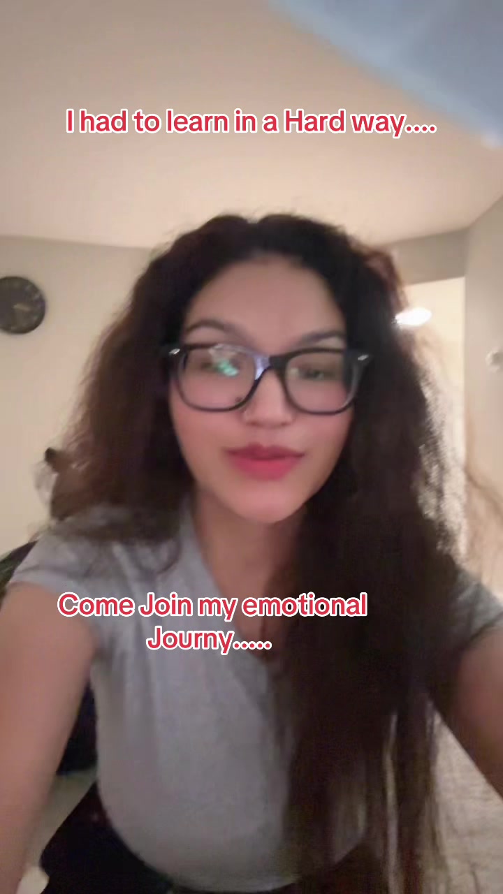 @Chyashi👉😊