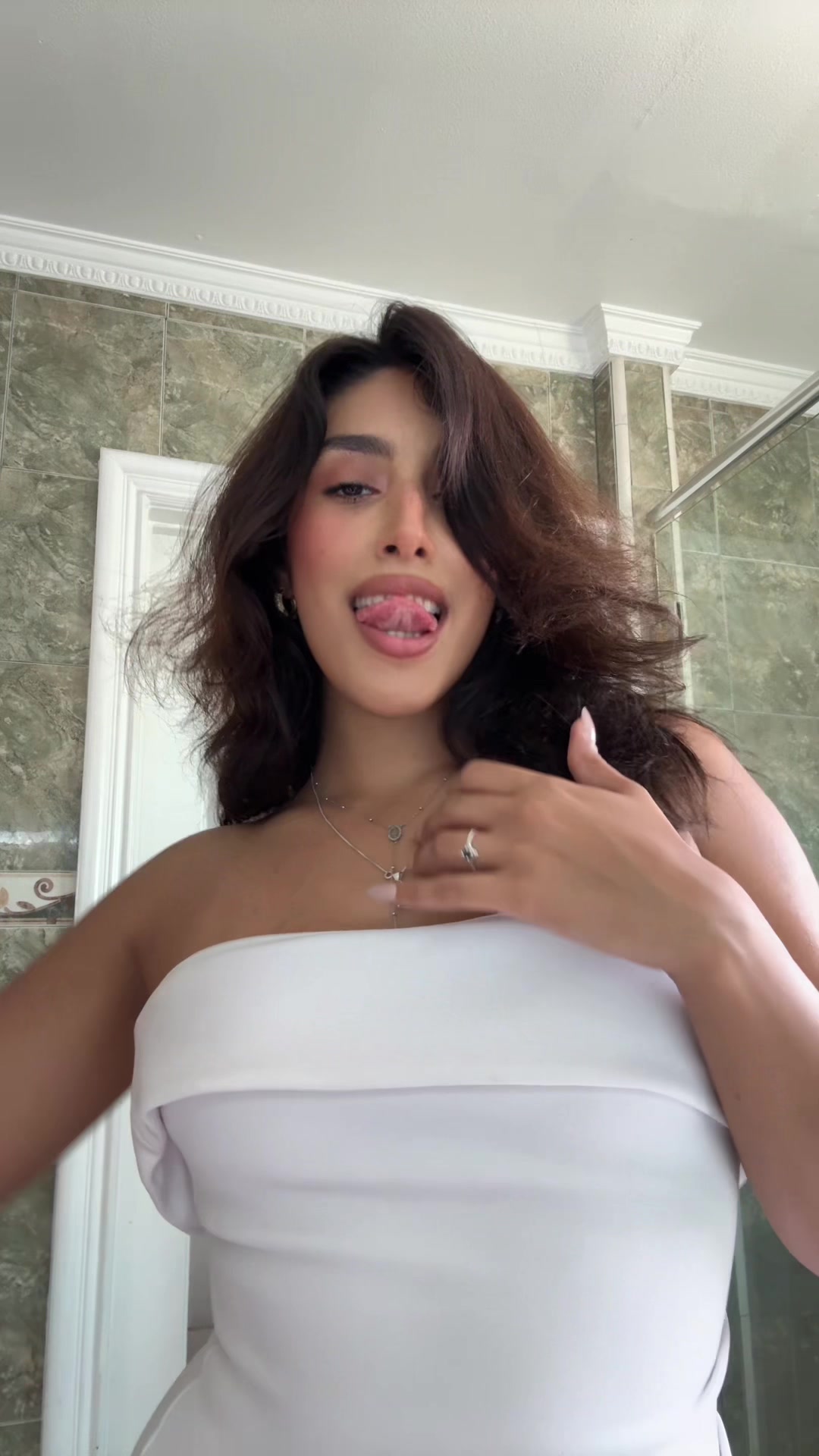 @urgrllcrush