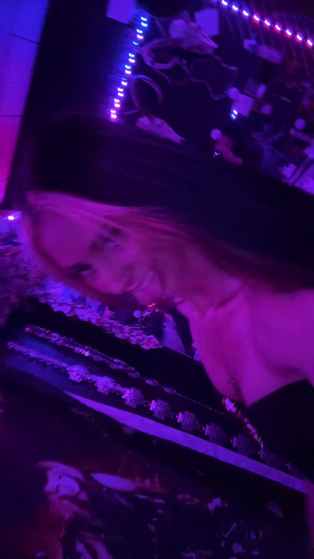 @𝑩 𝑴𝑶𝑵𝑬𝒀 🎱♦️