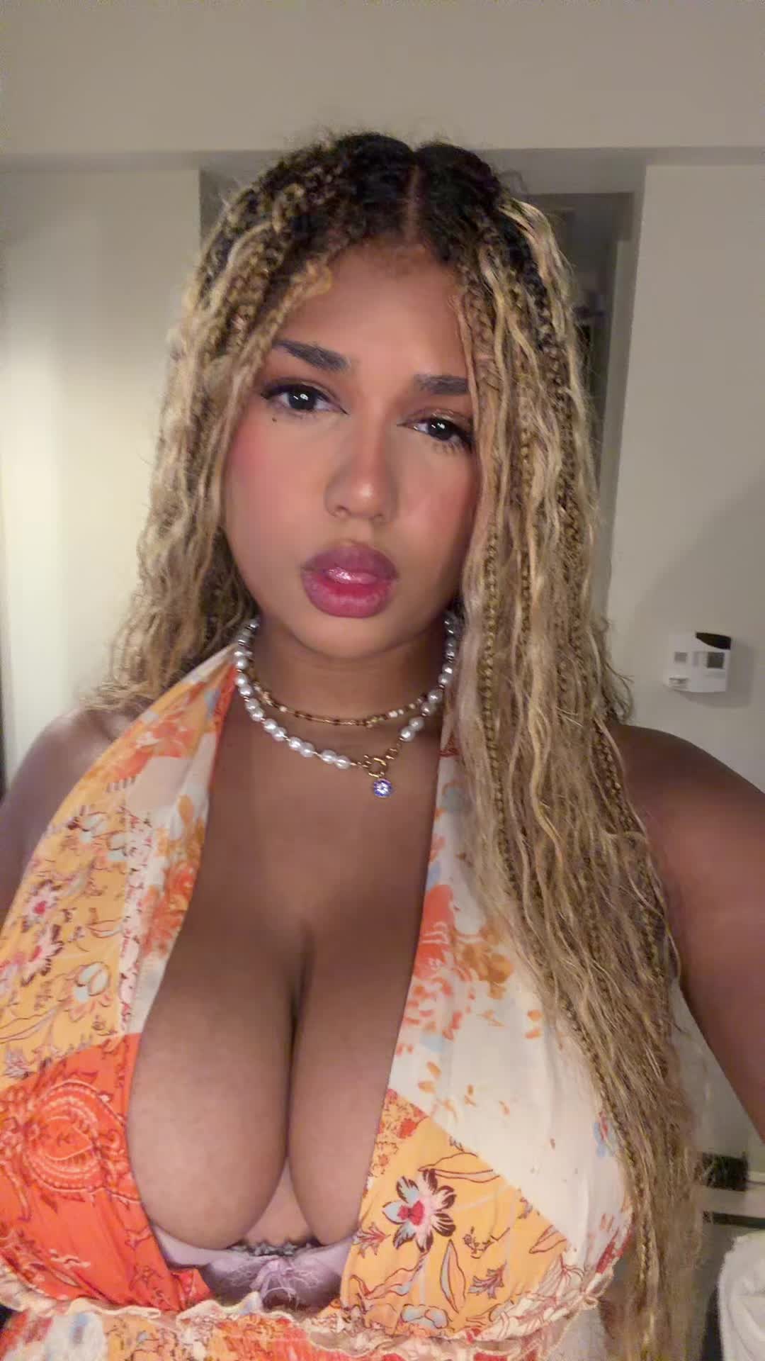 @Senait Tokarski
