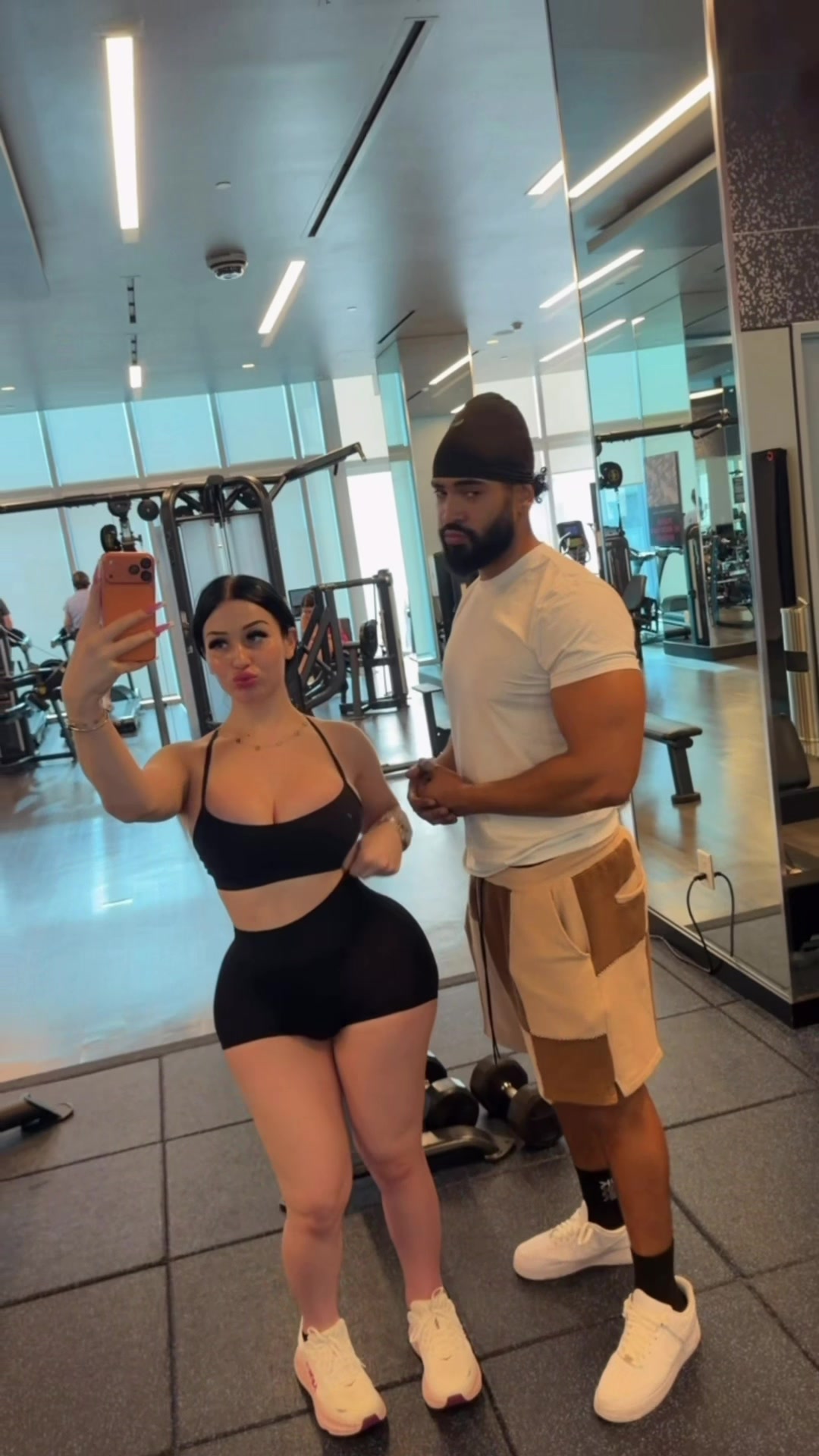 @desireemarkovich