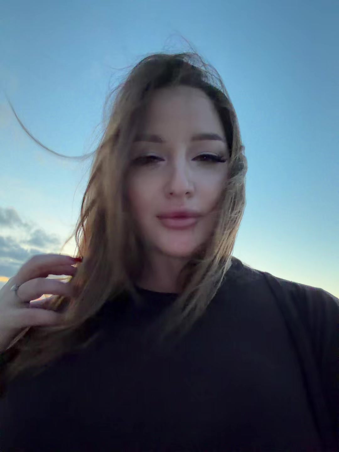 @Jeydana