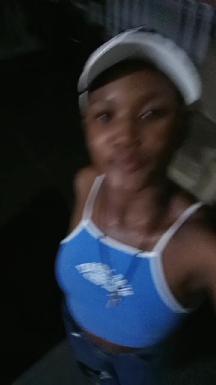 @Tchaniss.spam4