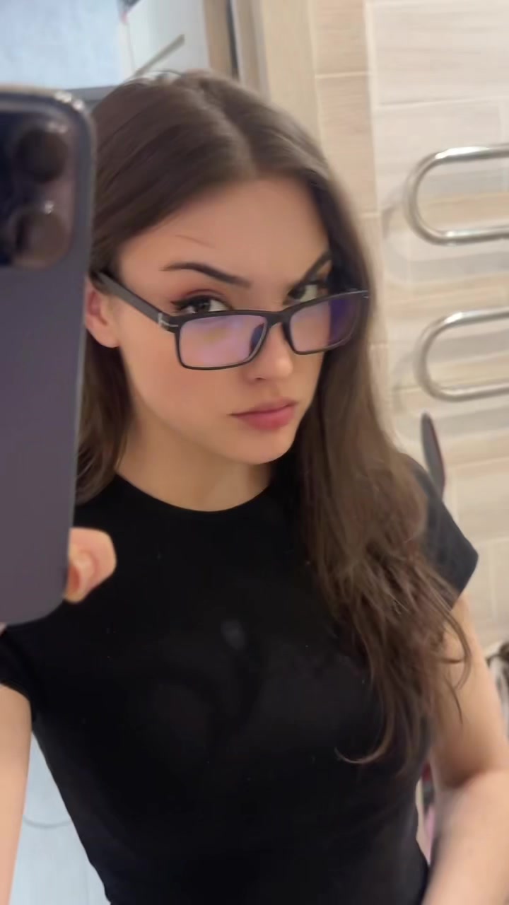 @twitch: alexeevalove