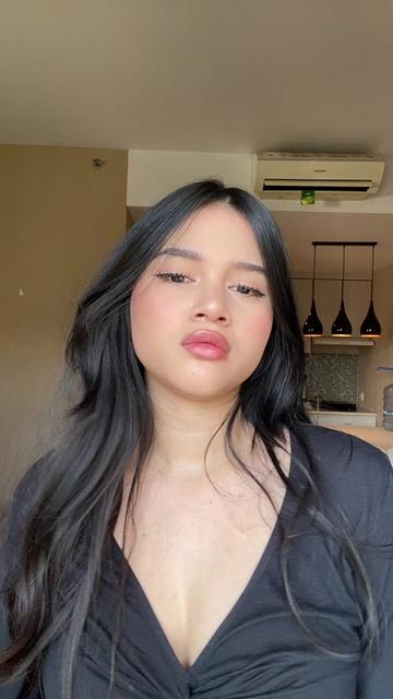 @wassuprachel 👀