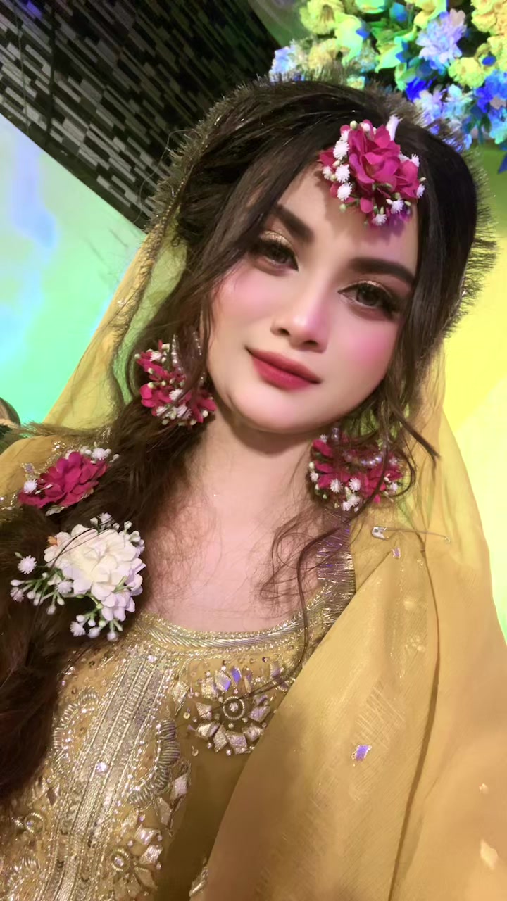 @Emaan🕊️✨