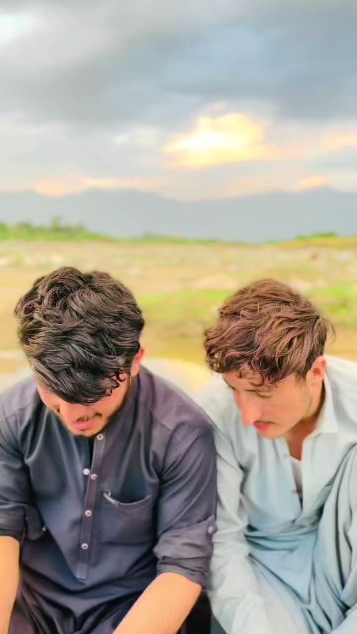 @WAQAS the wolf 😘🤭