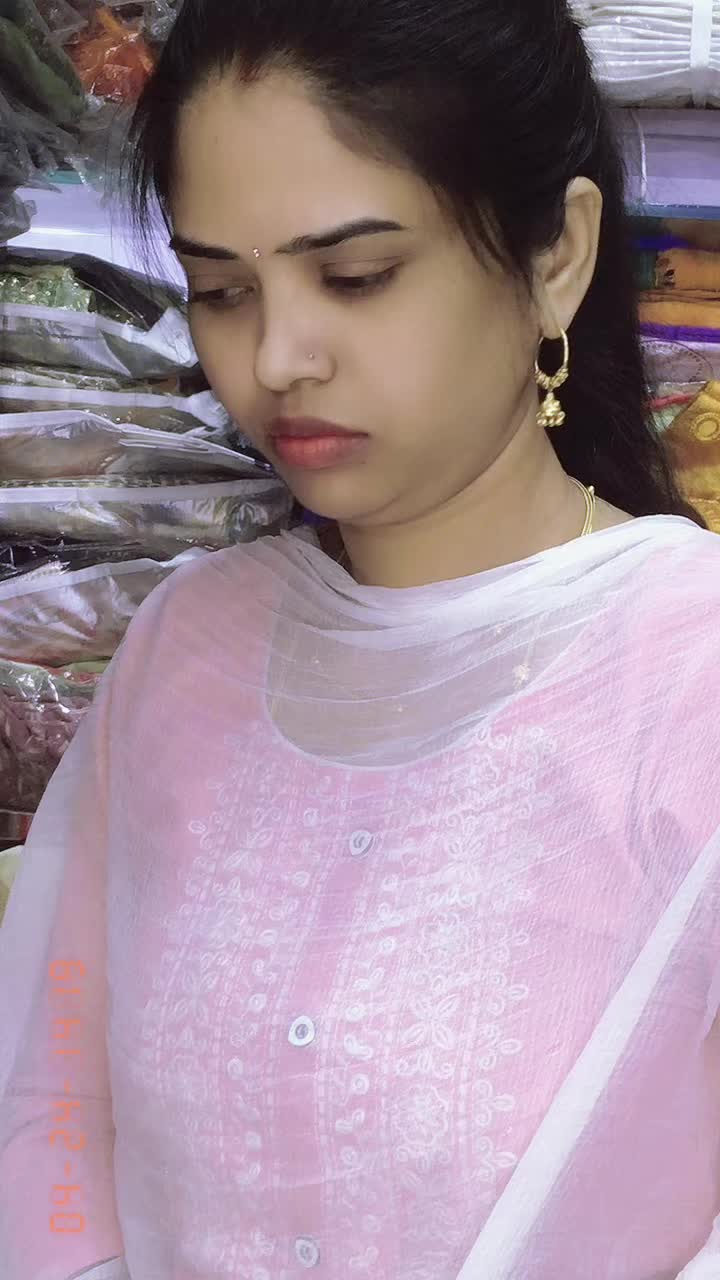 @tharaka Sweet girl😜😜😍