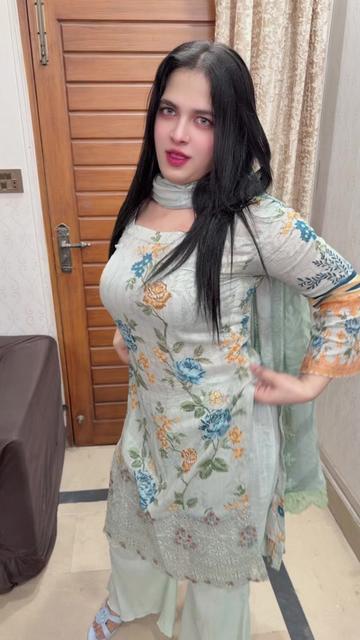 @alyzamughal_4