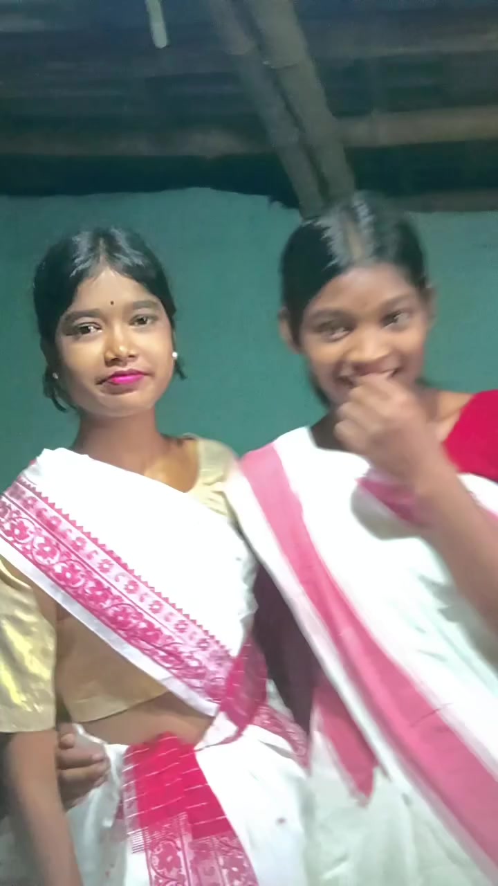 @আদিবাসী মেয়ে 😉🥰😛