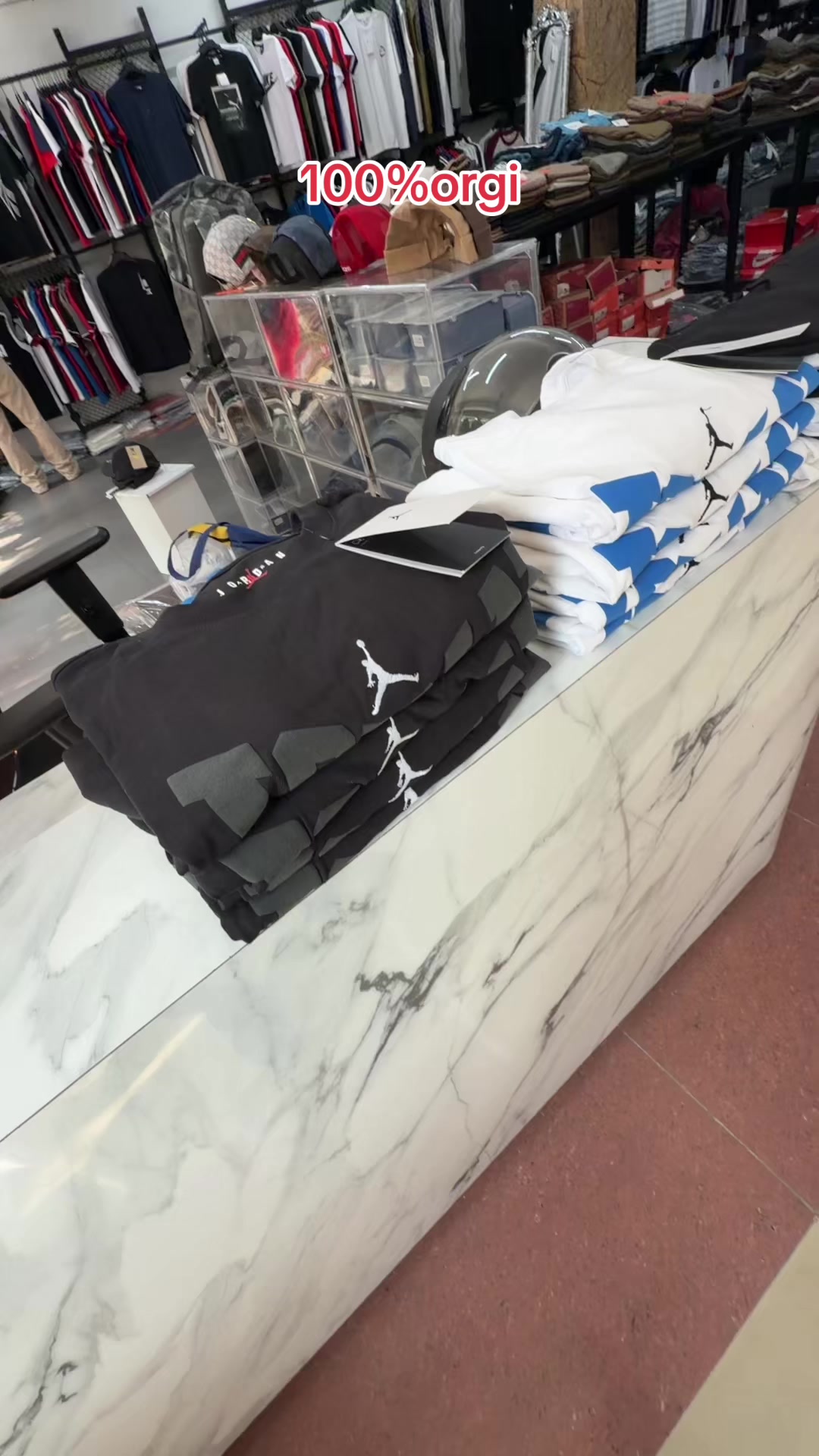 @Jungle clothing store