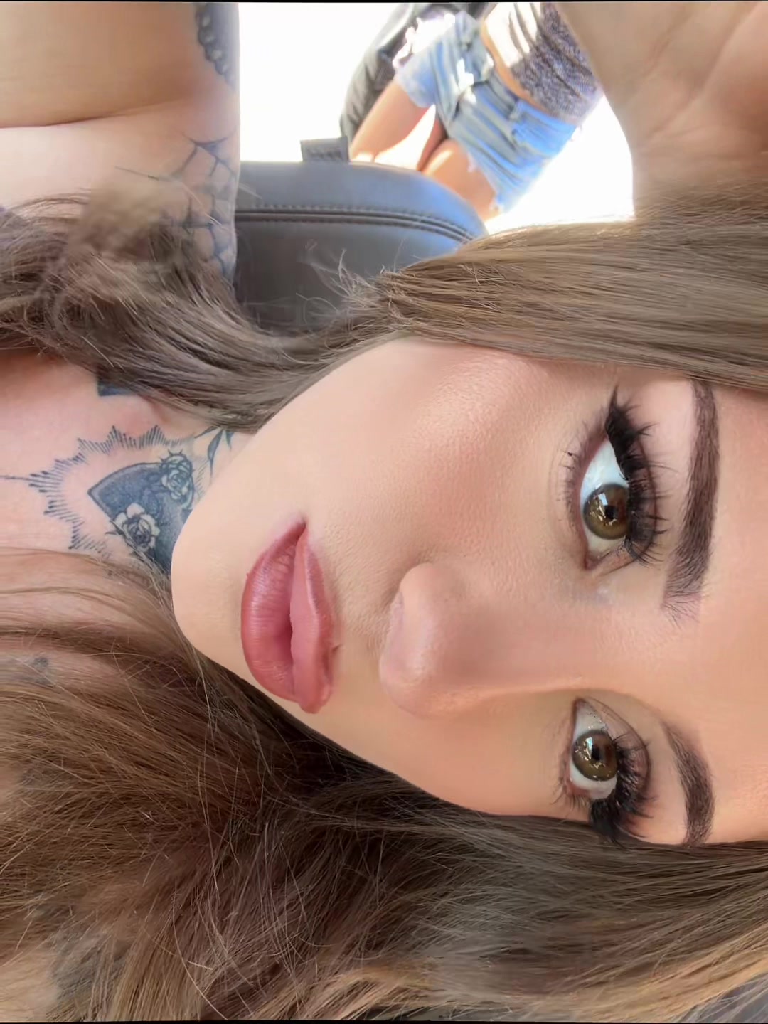 @nadineatilano