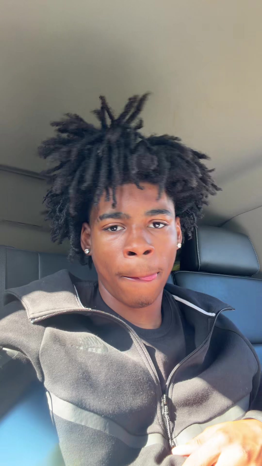 @Calebbb