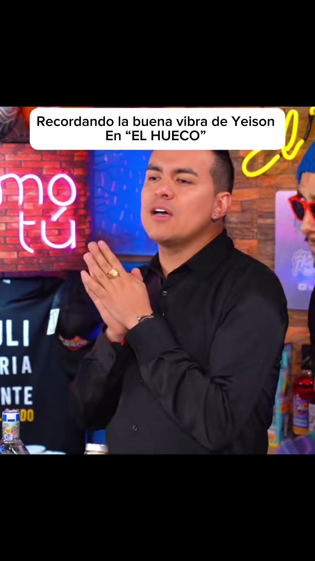@Elhueco_