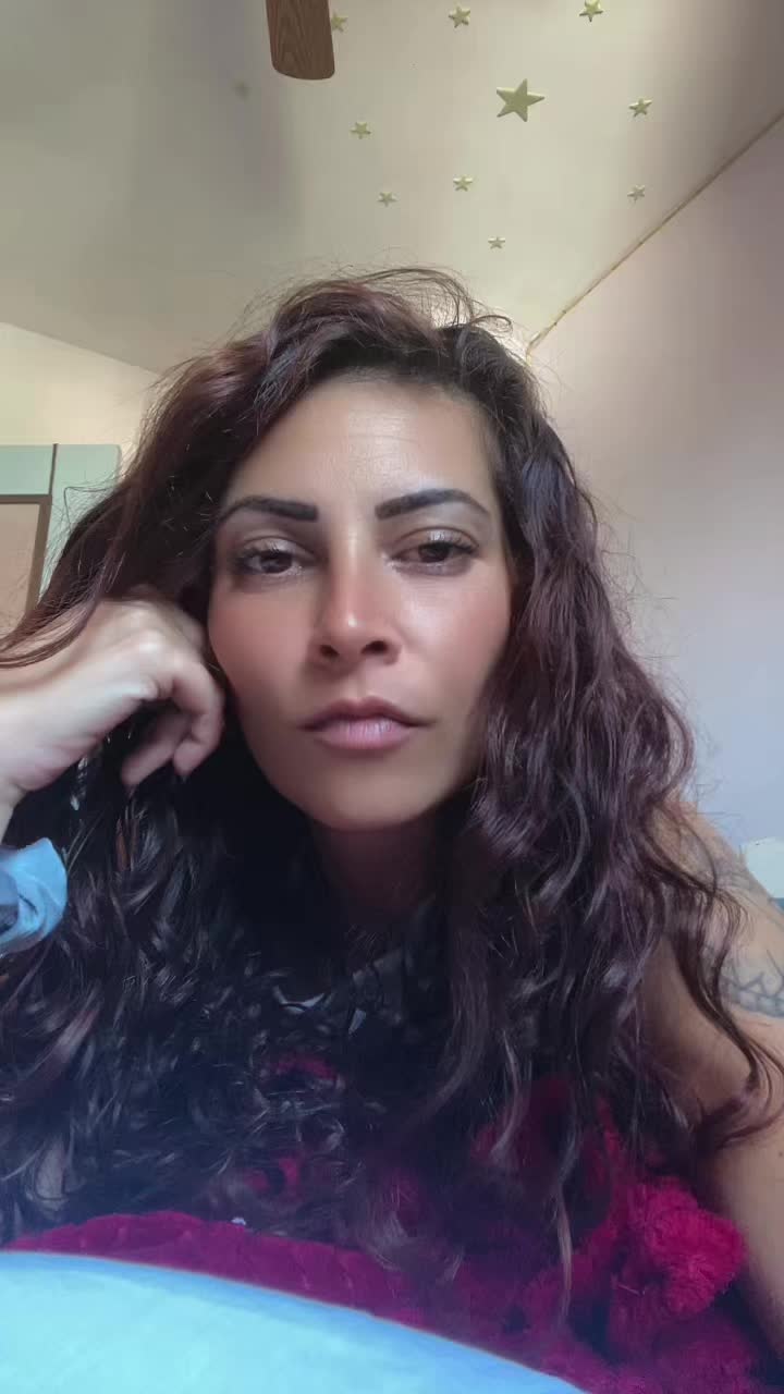 @Ashley 🦋
