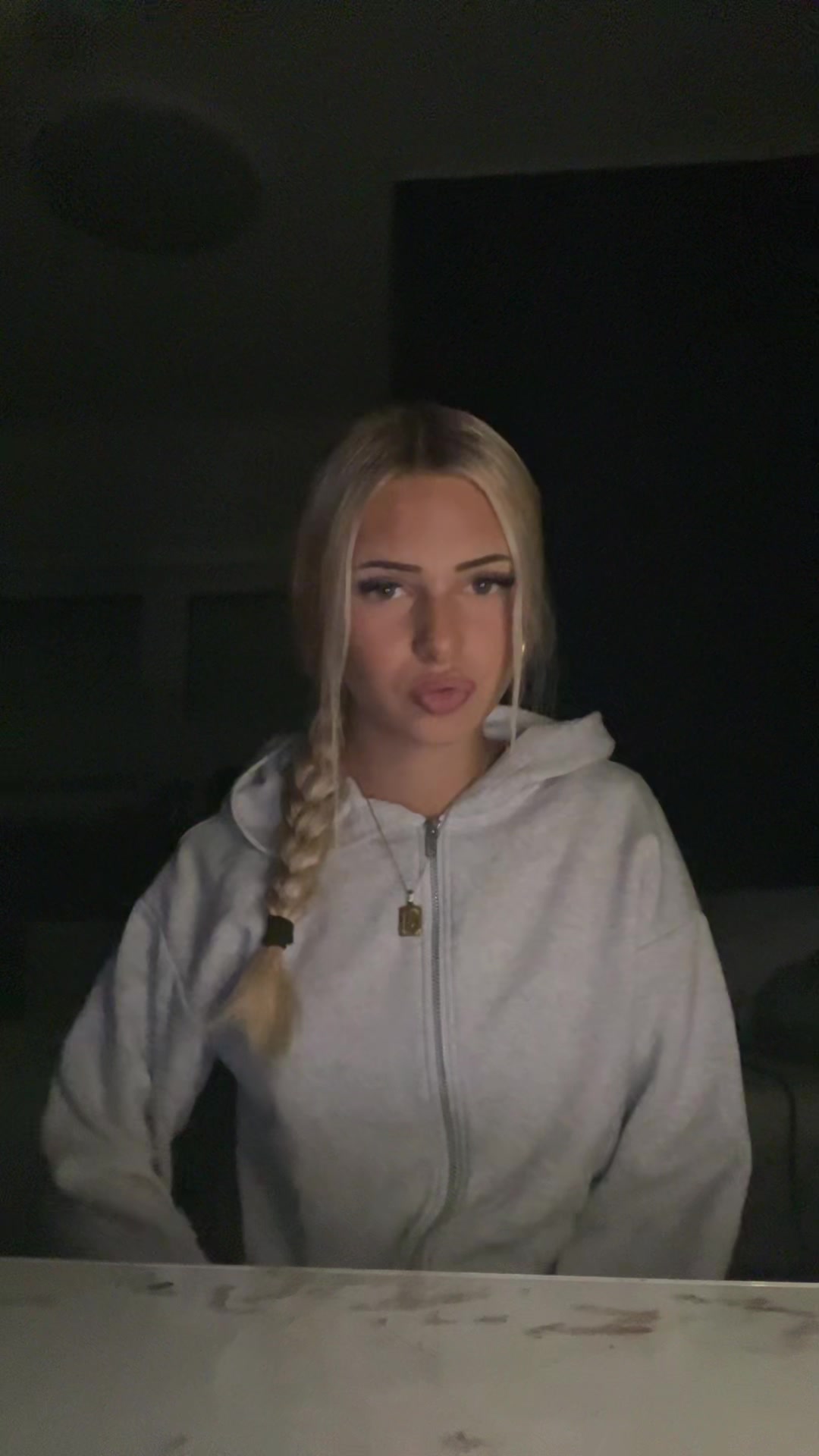@𝐣𝐨𝐞𝐲𝐥𝐢𝐚