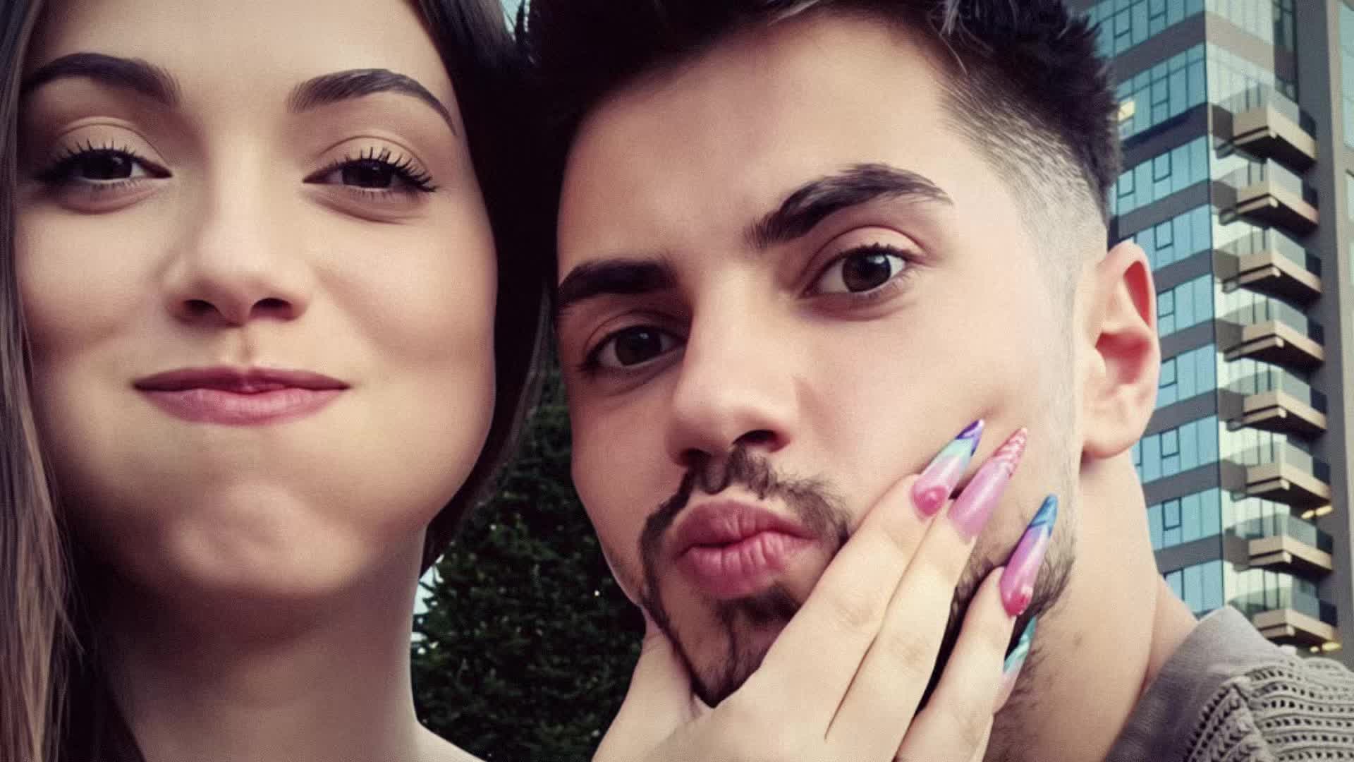 @Elena🩵❤️💜