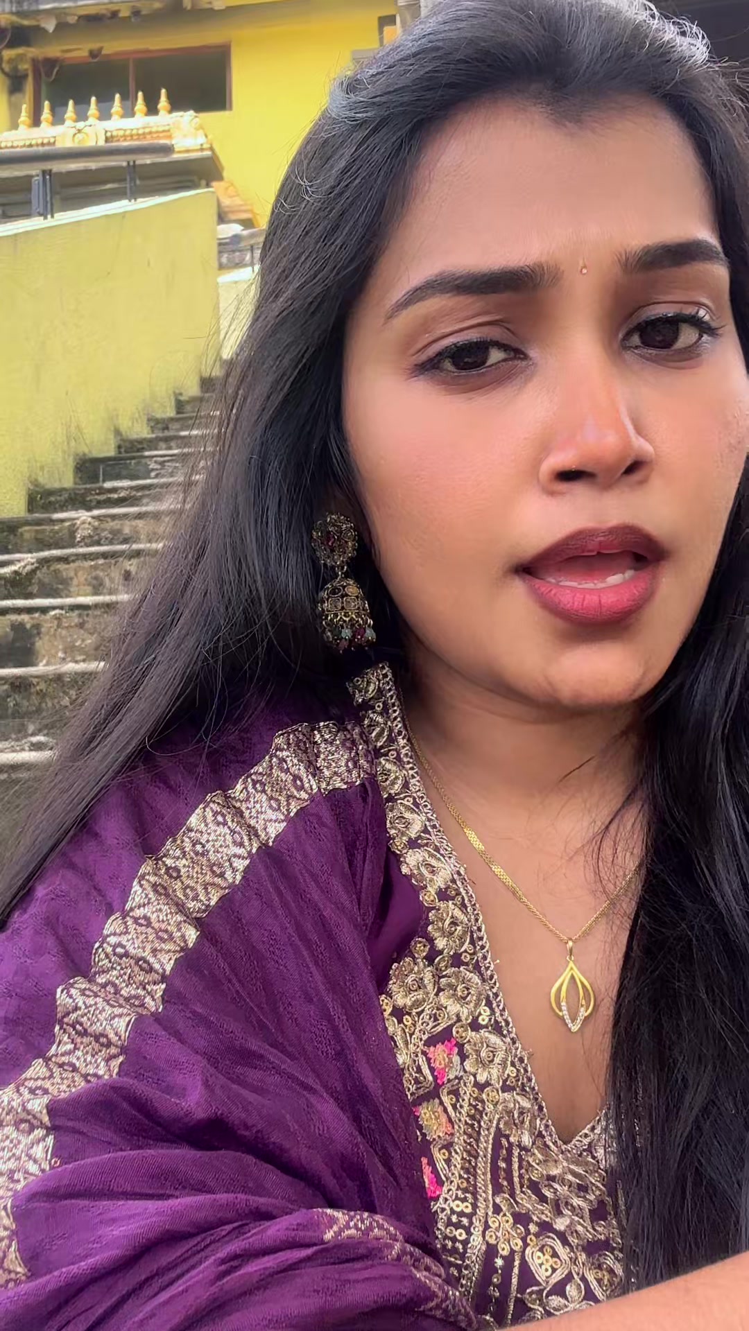 @Gayathri🦋👀