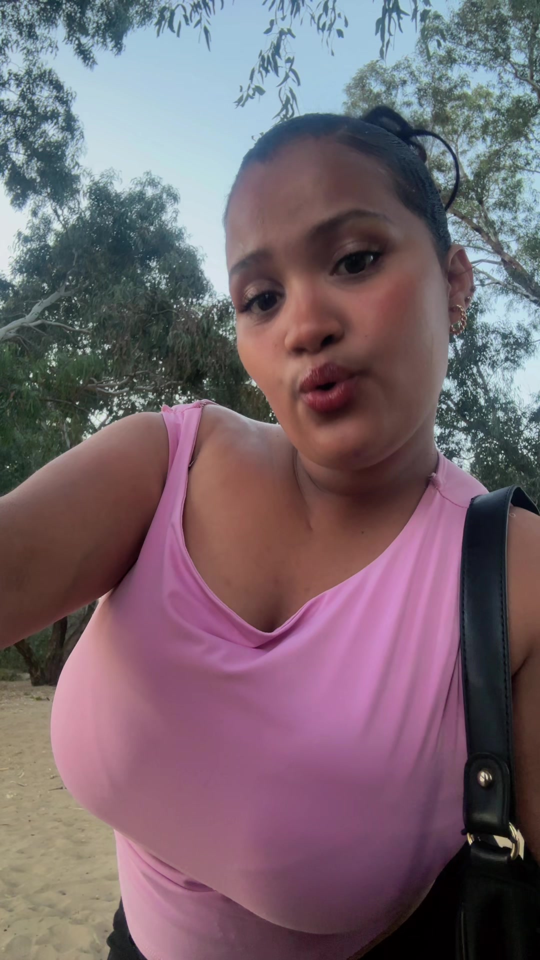 @RacheTheunissen
