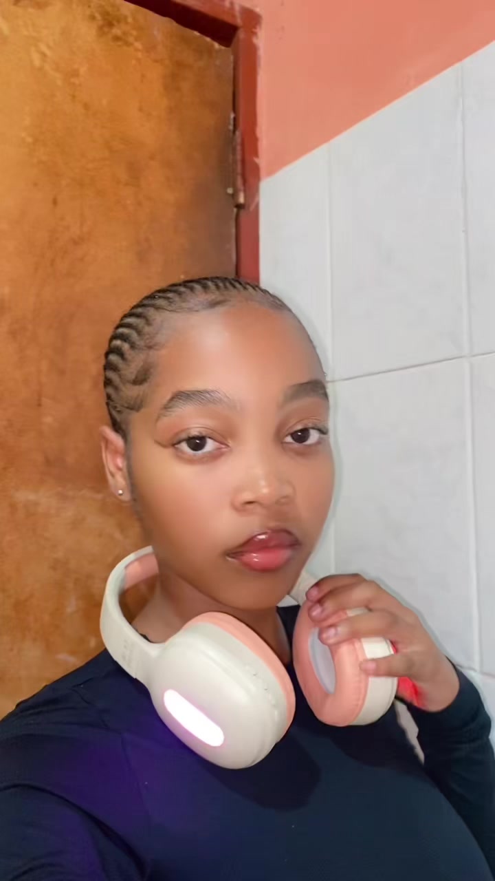 @A👅.