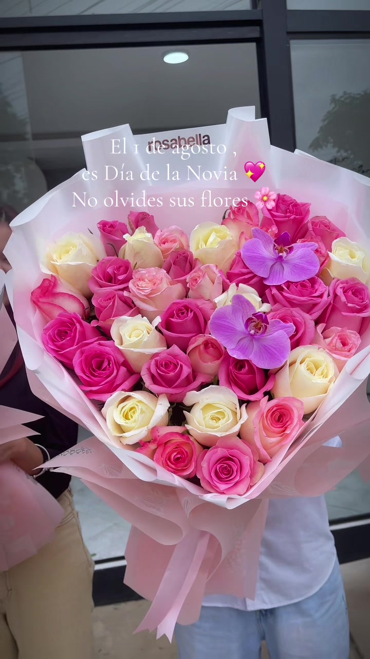 @ROSA BELLA FLORERÍA